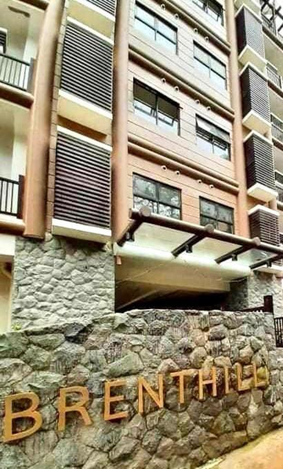 Luxury Suites At Brenthill Baguio City Esterno foto