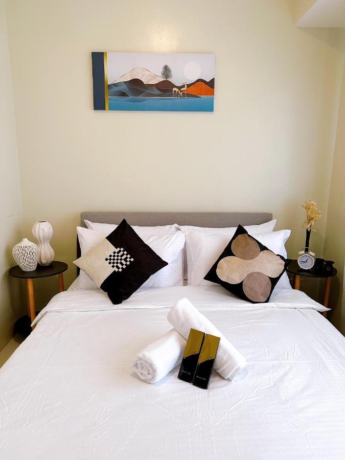 Luxury Suites At Brenthill Baguio City Esterno foto