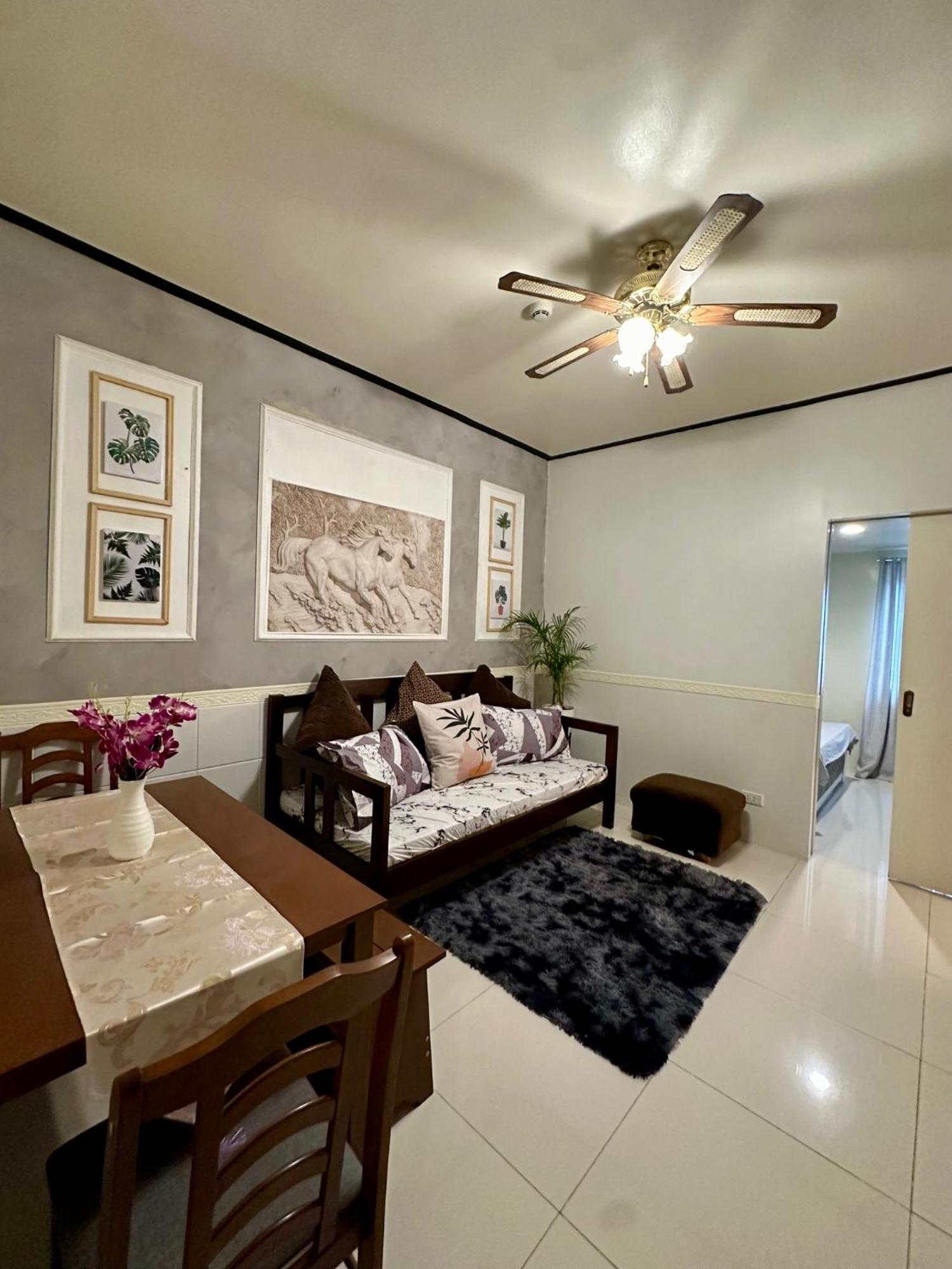Luxury Suites At Brenthill Baguio City Esterno foto